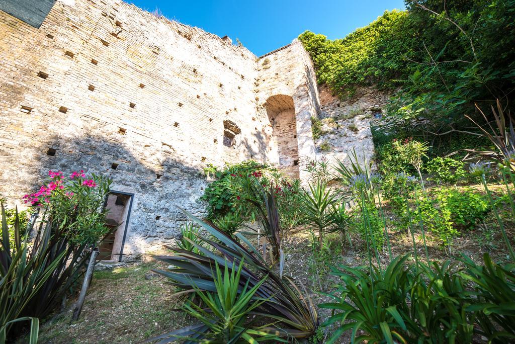 Borgo Marano Bed & Breakfast *